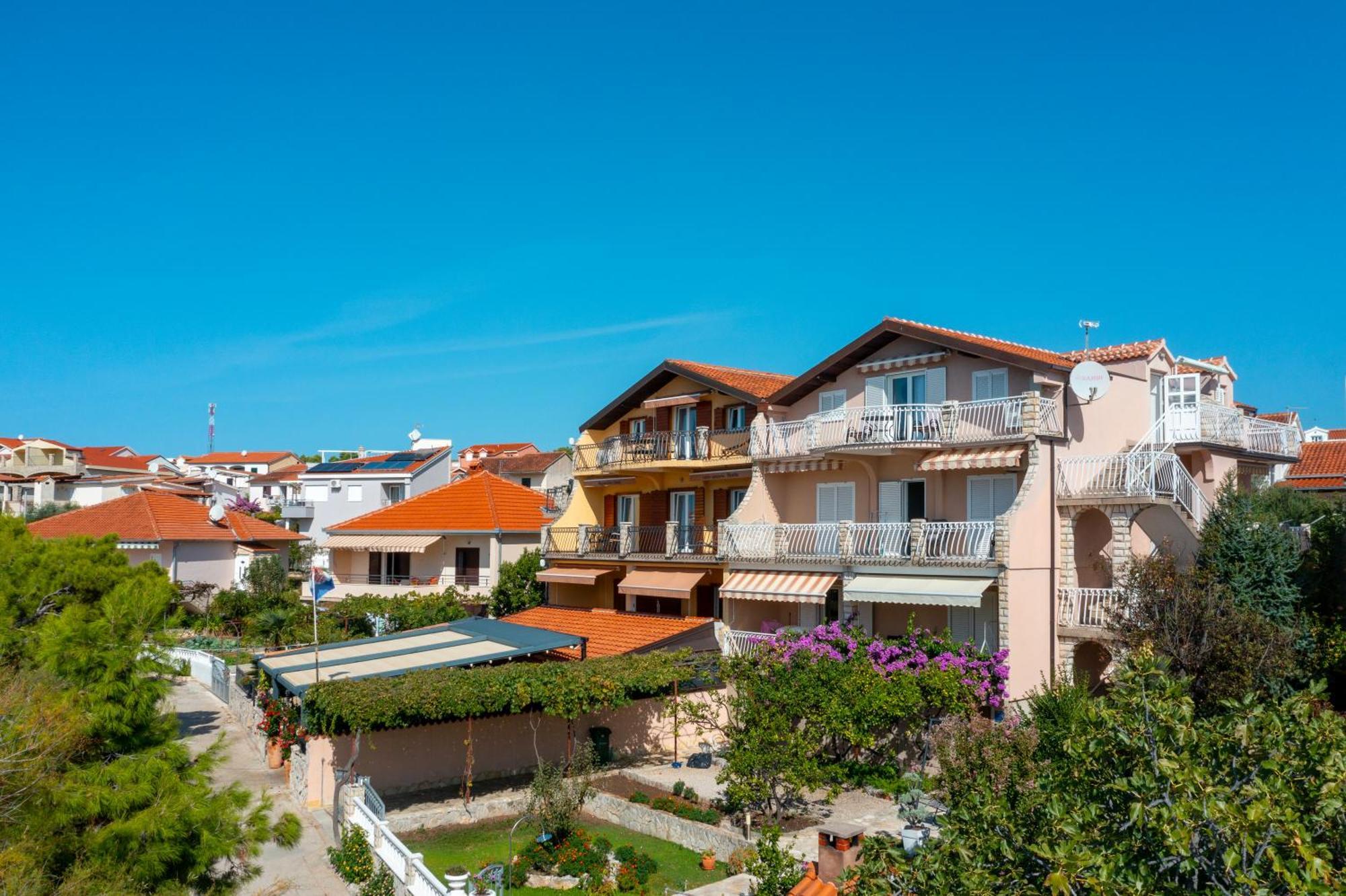 Apartments Rogoznicka Oaza Rogoznica  Zewnętrze zdjęcie